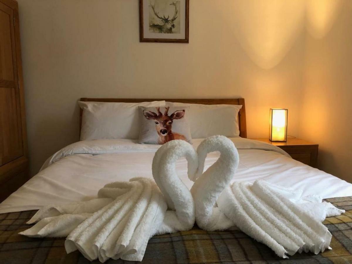 12 Lochiel Road Apartment ฟอร์ตวิลเลียม ภายนอก รูปภาพ