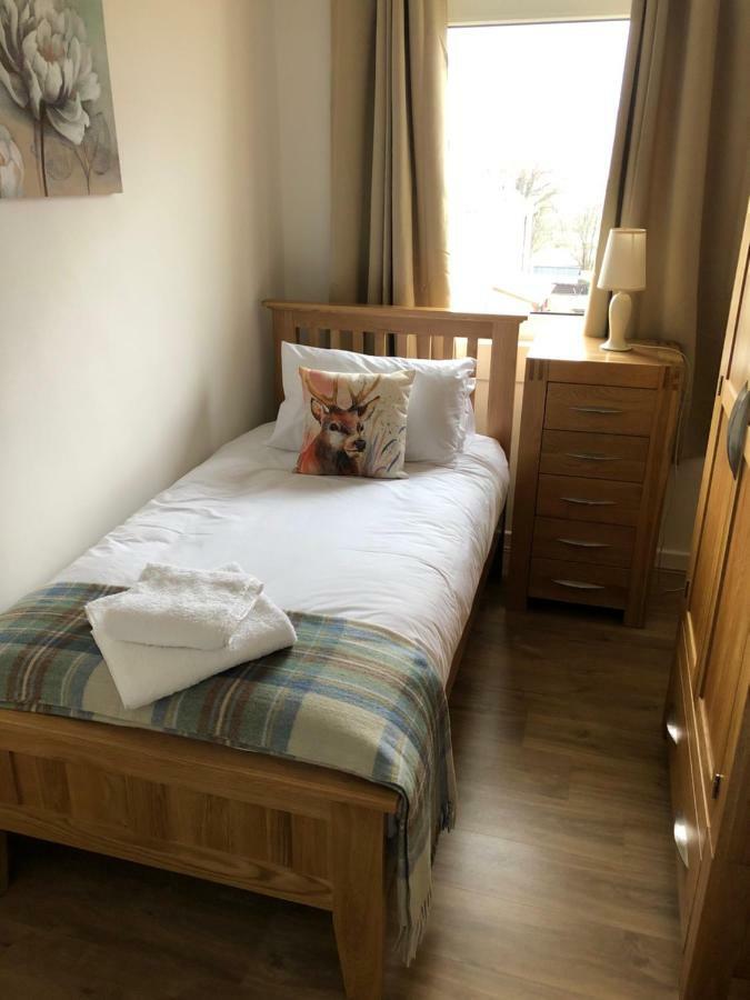 12 Lochiel Road Apartment ฟอร์ตวิลเลียม ภายนอก รูปภาพ
